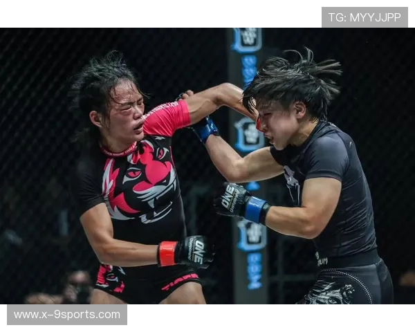 三回合连续换重拳，比赛节奏疯狂